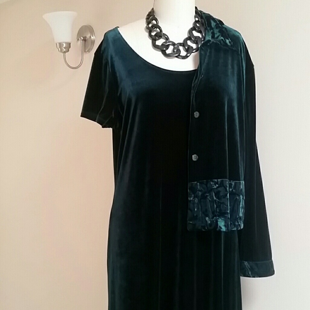 Vintage Spruce Green Velvet Short Sleeve Dress & Button Down Shirt Jacket